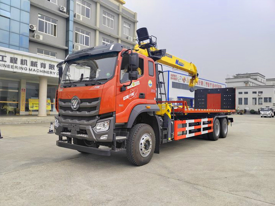 欧曼平板带吊全方位救援车 （徐工8吨四节臂）